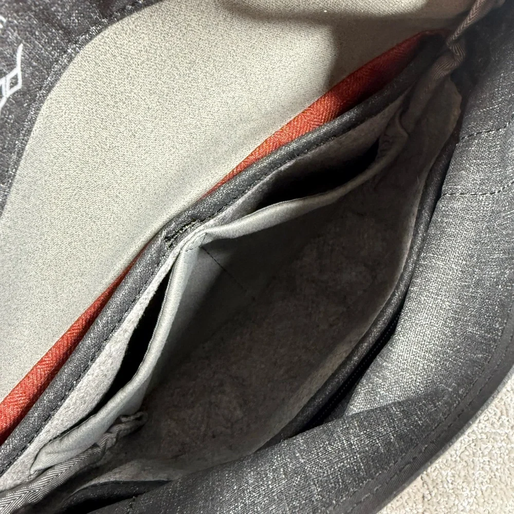 Peak Design Field Pouch For Camera and Tech Accessories Bag